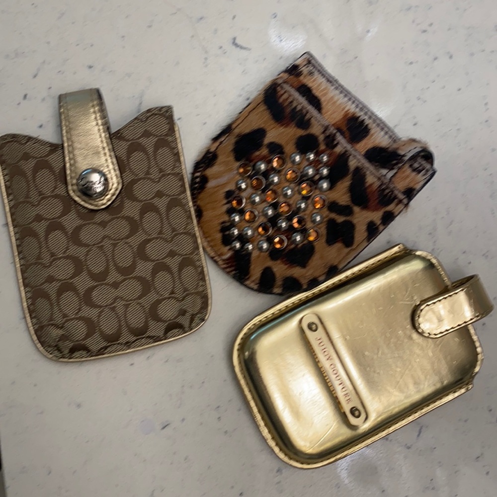 Phone case holders